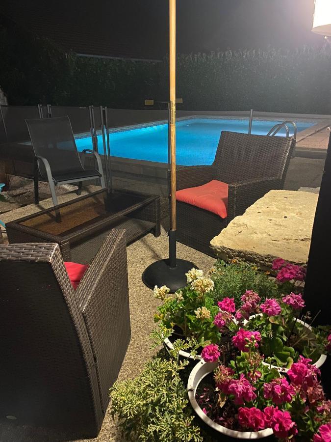 Le Saint-Hilaire Bed & Breakfast Екстериор снимка